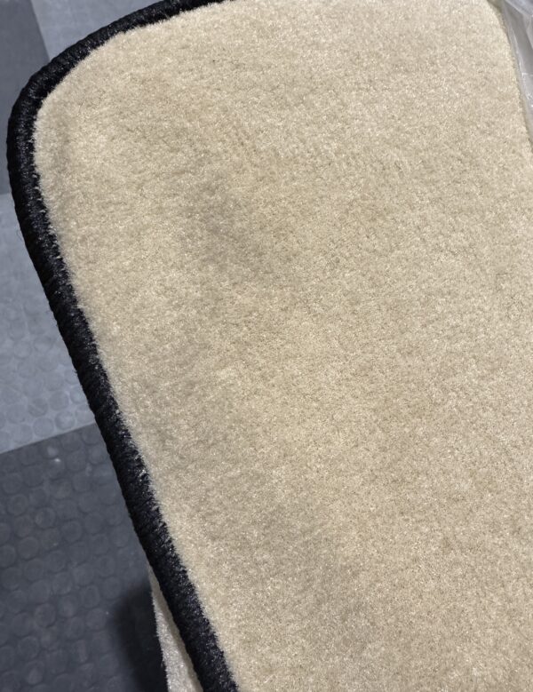 Mattset Textil passar Volvo 4 Beige/svart