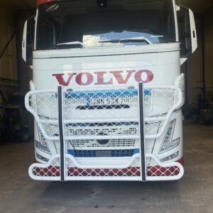 Frontskydd Hypro passar Volvo Aero